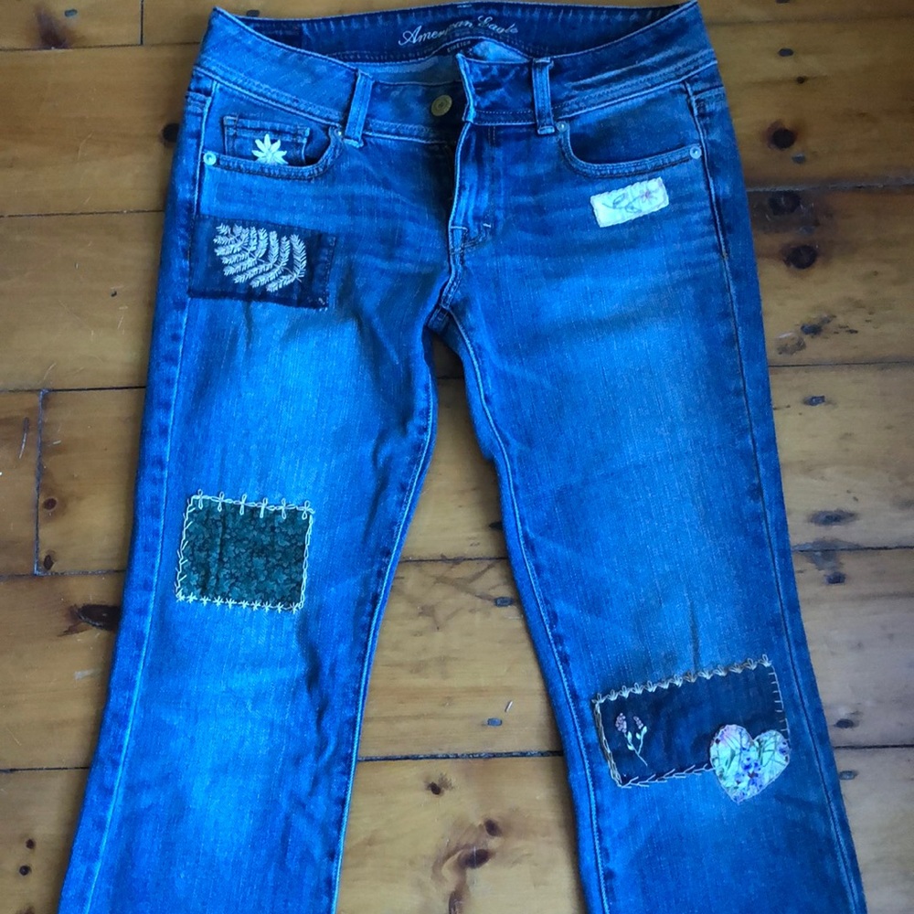 American Eagle Patched Embroidered Stretch Jeans
